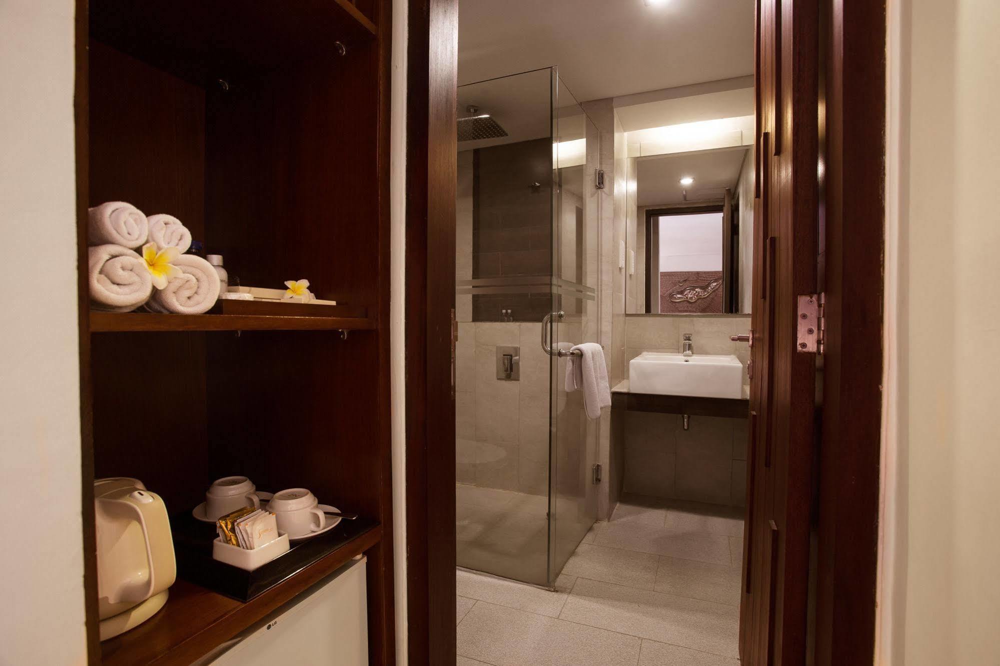 D'Primahotel Seminyak Eksteriør billede