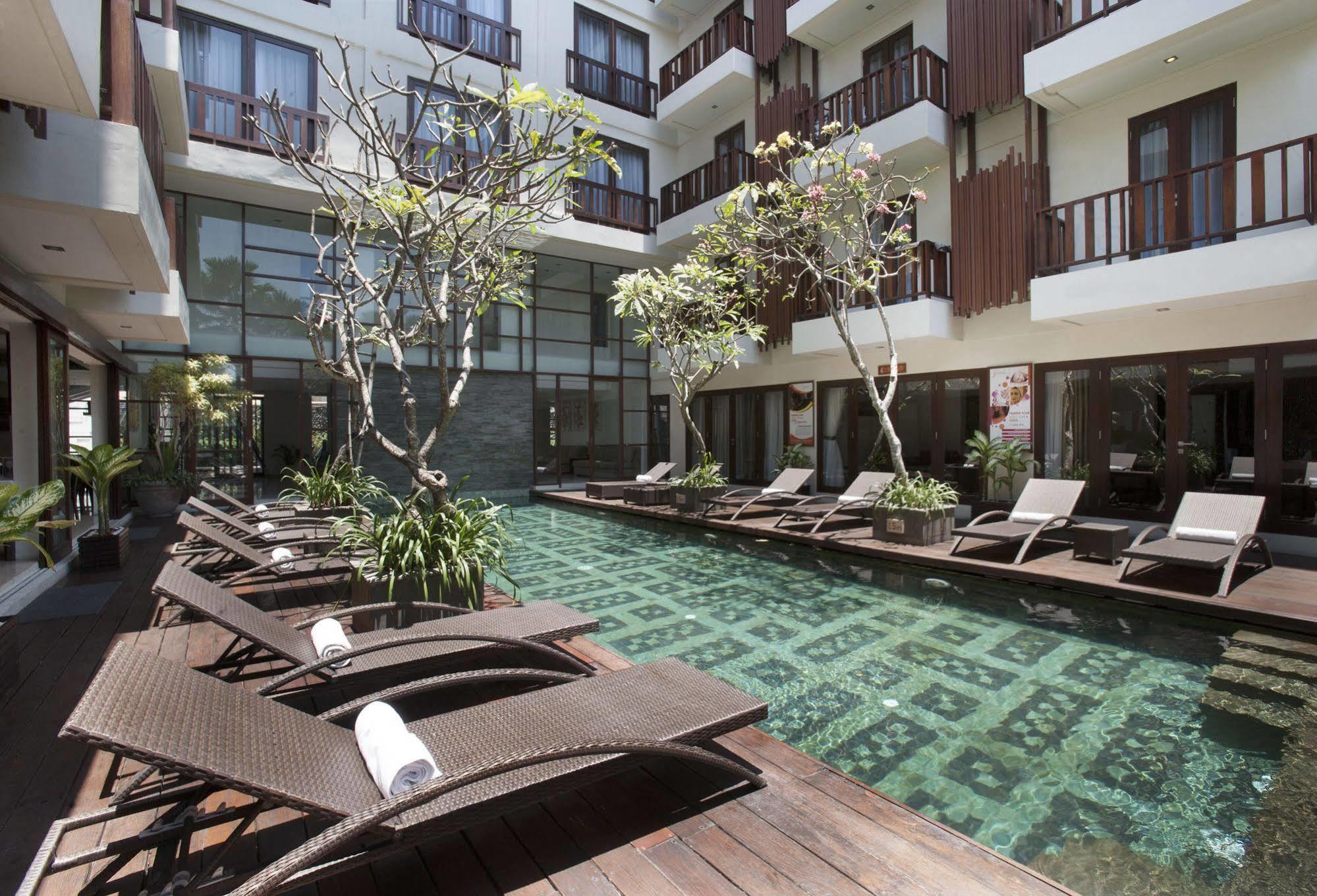 D'Primahotel Seminyak Eksteriør billede